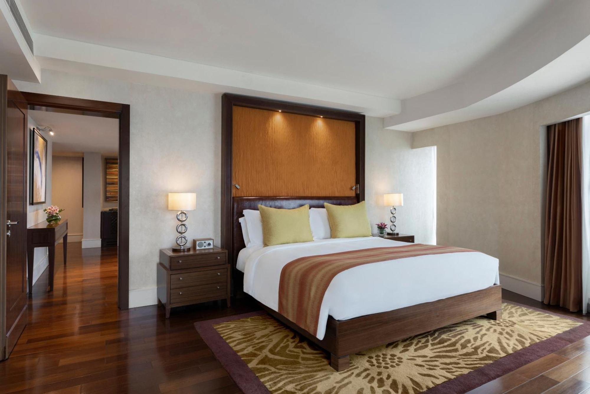 The Ritz - Carlton, Bangalore Exterior foto