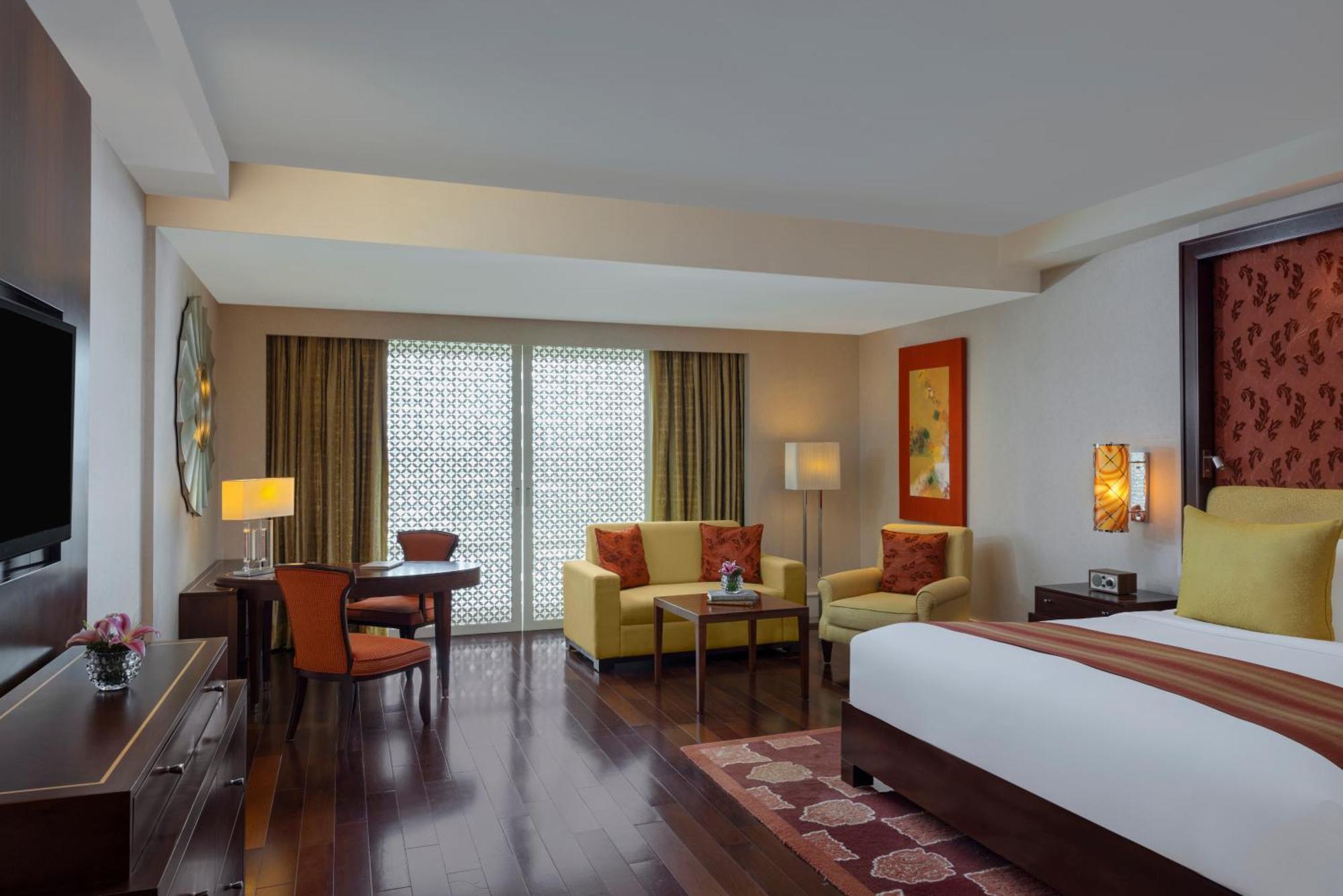 The Ritz - Carlton, Bangalore Exterior foto