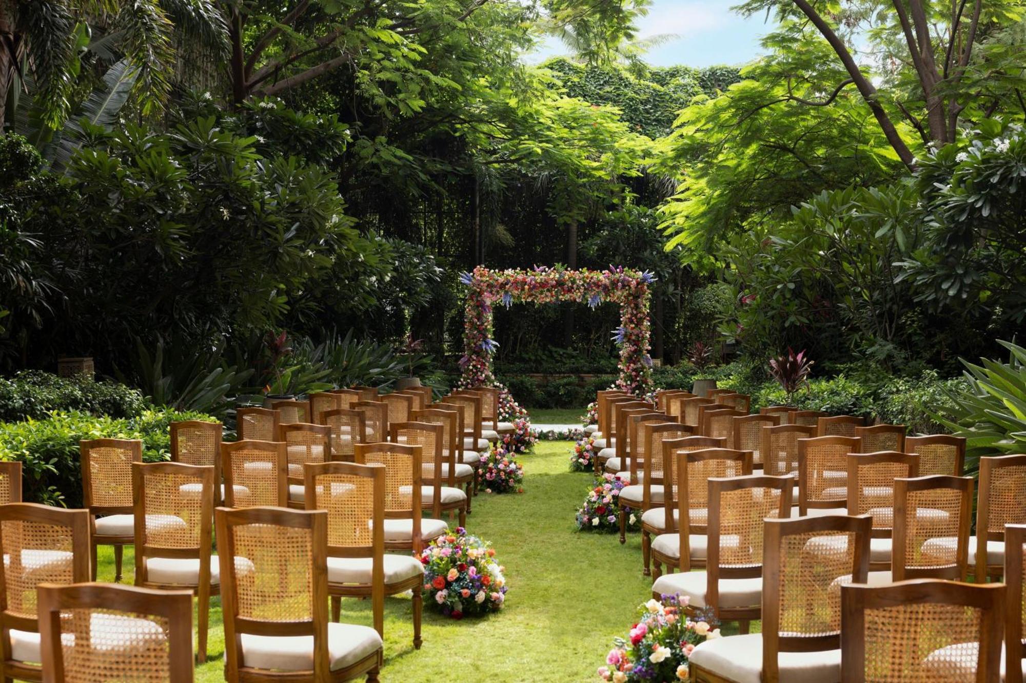 The Ritz - Carlton, Bangalore Exterior foto