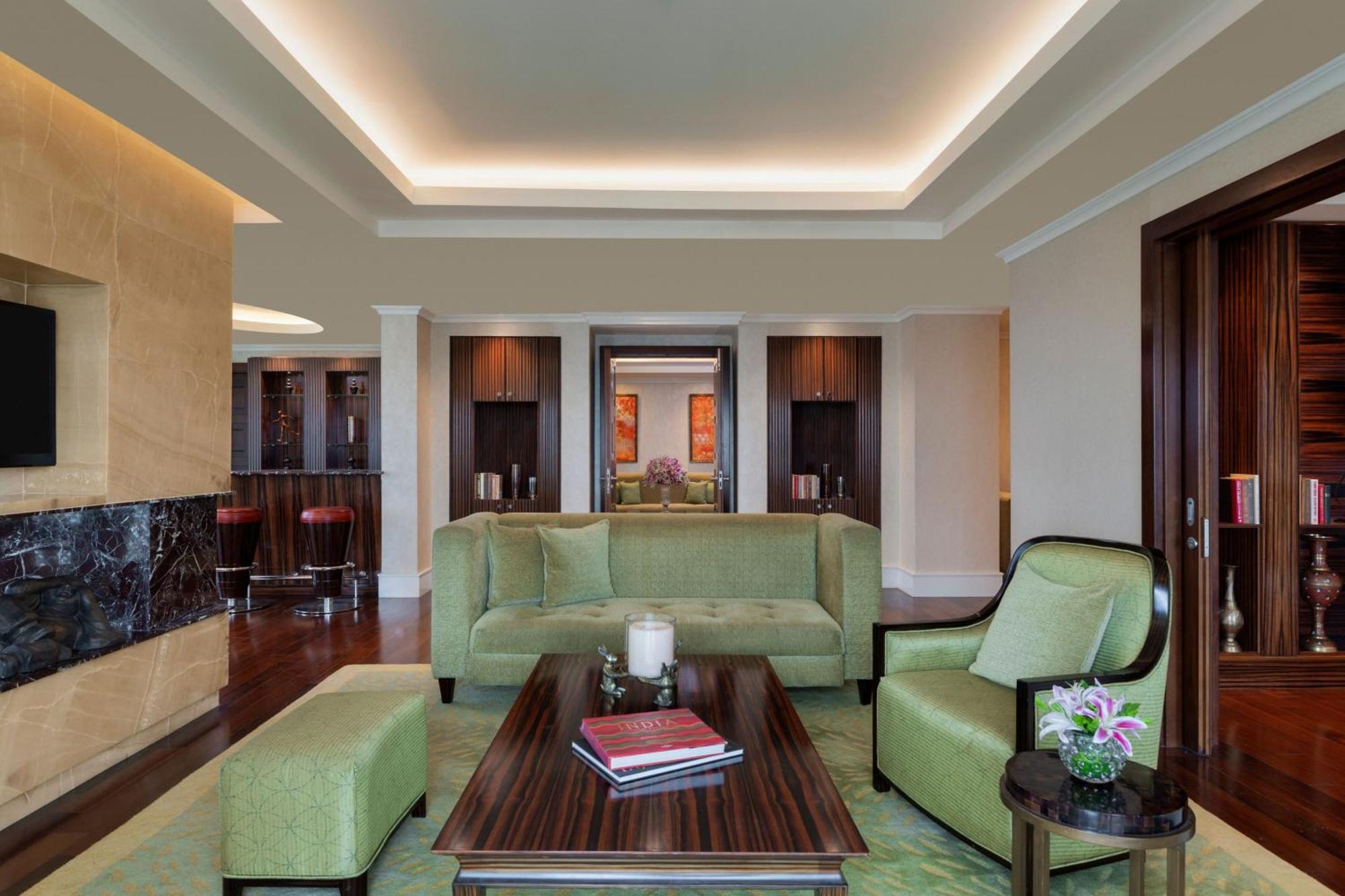 The Ritz - Carlton, Bangalore Exterior foto