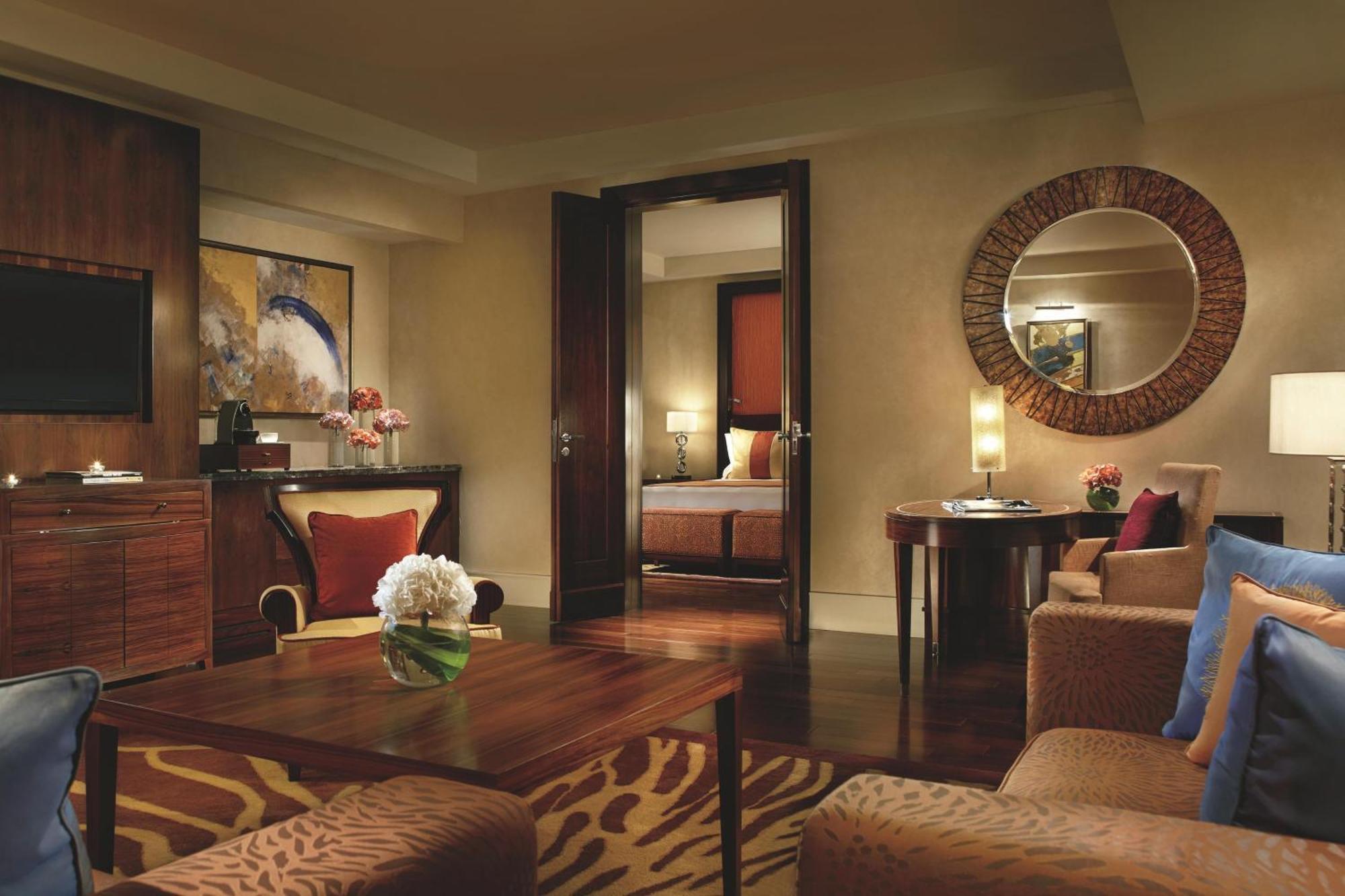 The Ritz - Carlton, Bangalore Exterior foto